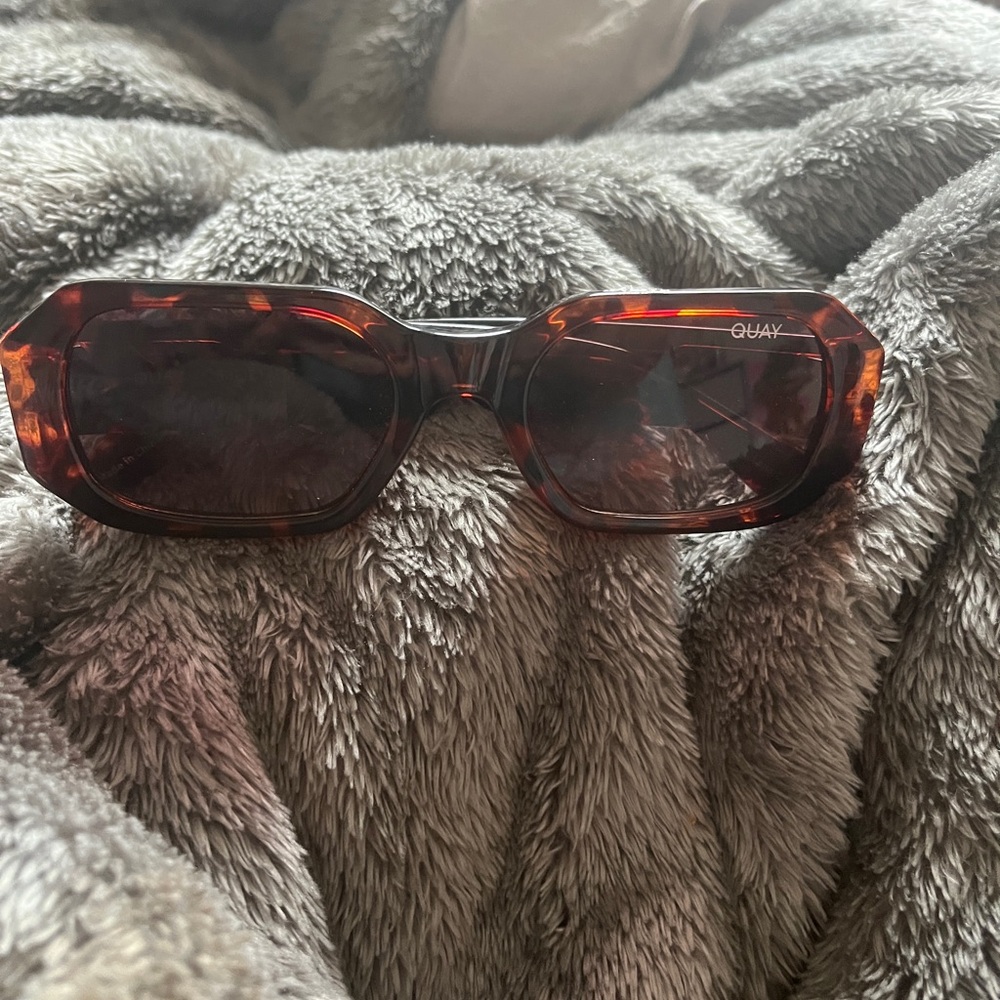 quay sunglasses